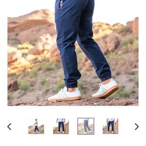 Wowie Navy Rambler casual Joggers